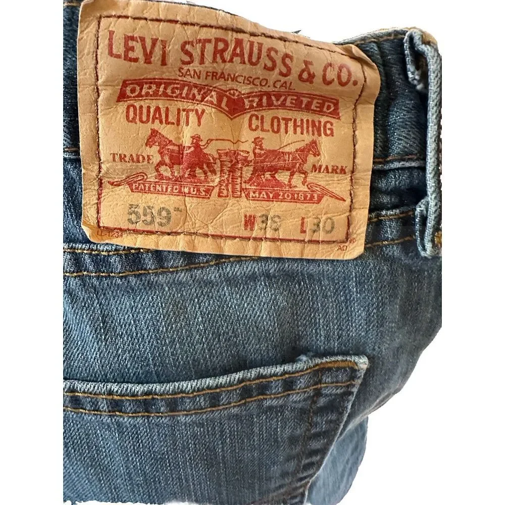 Levi's 559‎ Medium Wash Relaxed Straight Blue Jeans Men's Size 38x30